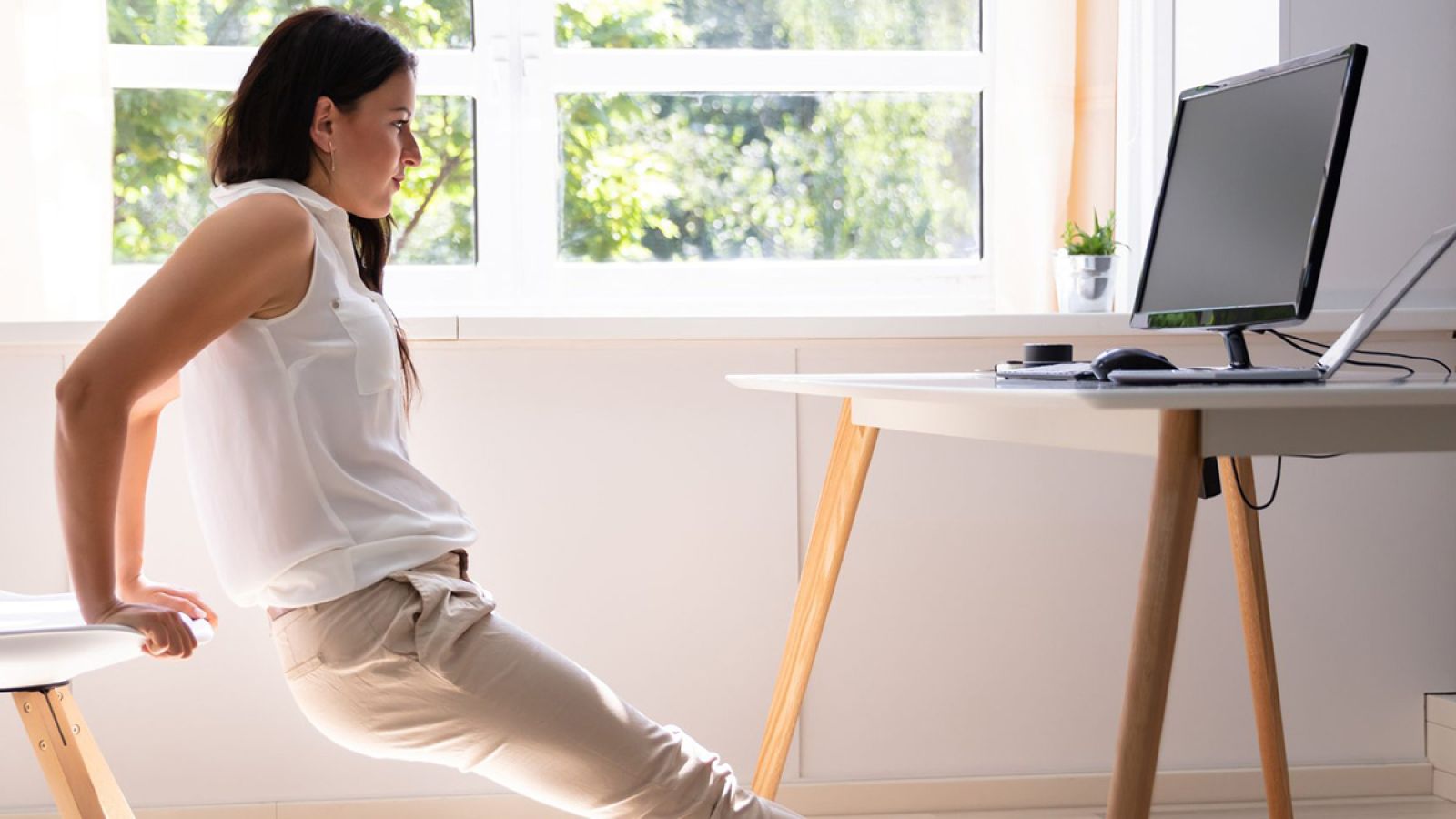 Clients performing physiotherapy at home with an Oceanside Physiotherapy physiotherapist